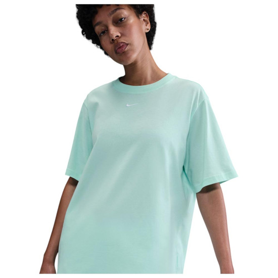 Nike Γυναικεία κοντομάνικη μπλούζα Sportswear Essential Nike Γυναικεία κοντομάνικη μπλούζα Sportswear Essential